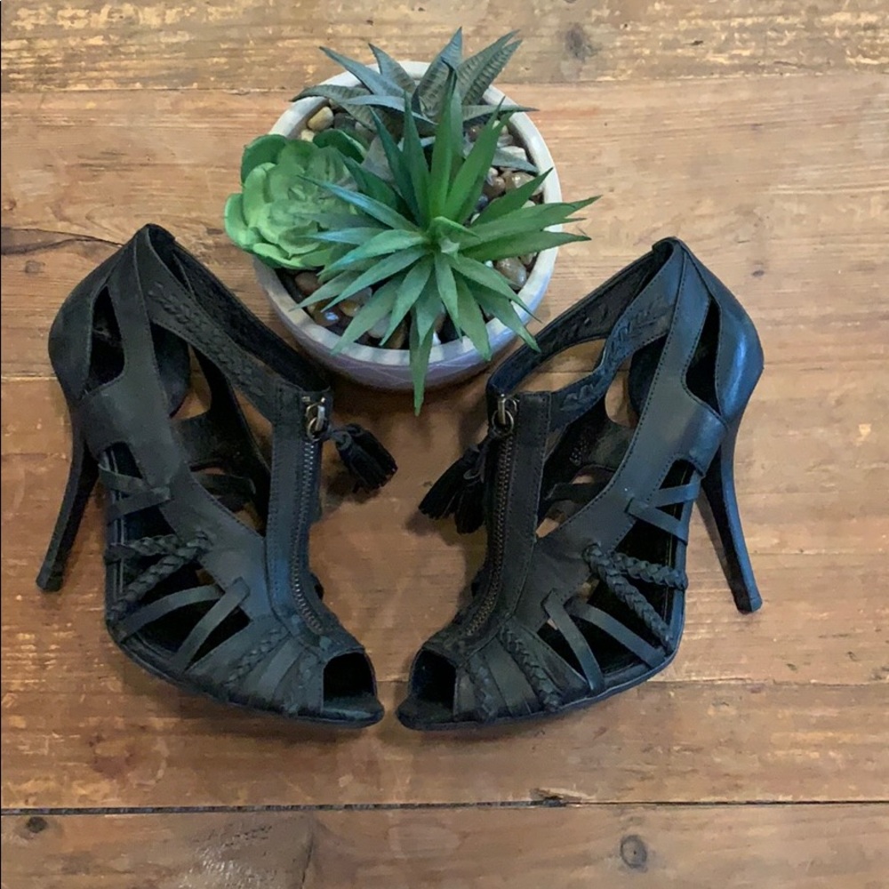 Black heels